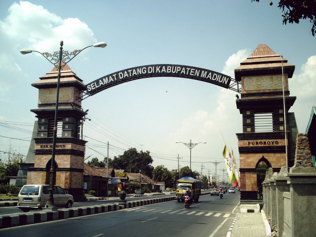 Travel Malang Madiun PP